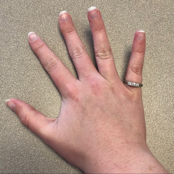 ❌SOLD❌ .5 Carat 3 Stone Diamond Engagement Ring - Picture 6 of 7